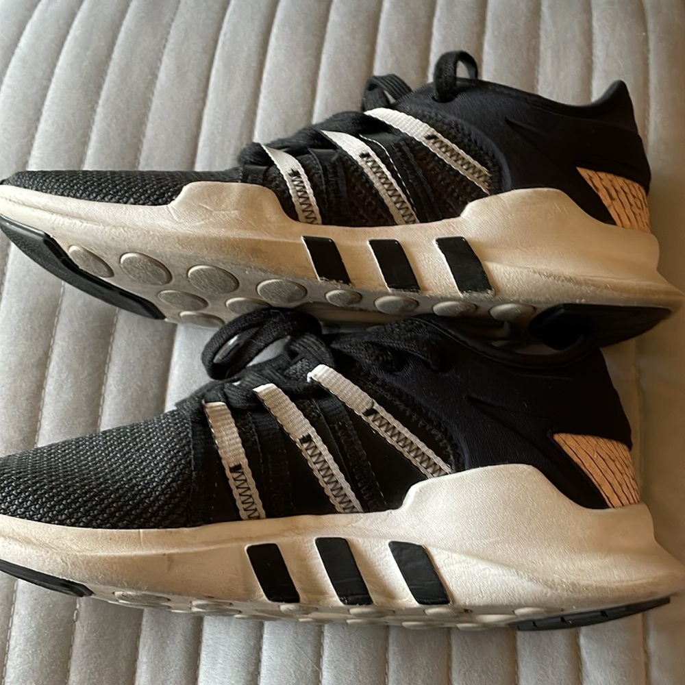 Adidas - Picture 3 of 5